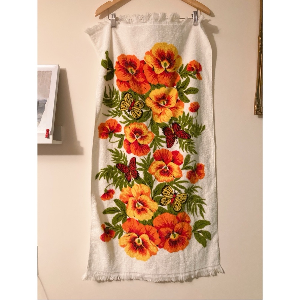 Vintage 70s Flower and Butterfly Fringe Towel Groovy Flower Power Boho Summer